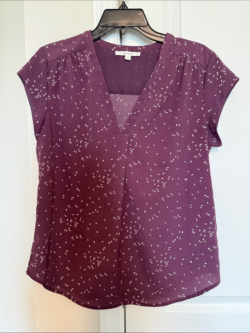 fun2fun Women's purple Plum Cap-Sleeve V-Neck Blouse